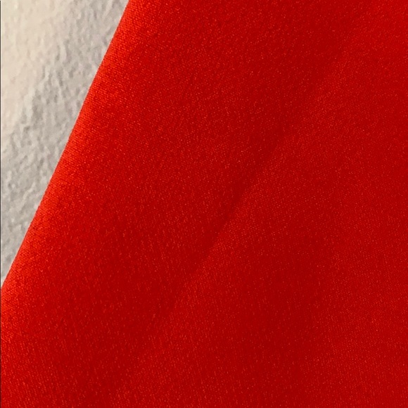 Red dress - Picture 3 of 3